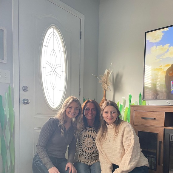 Meet your Posher, Susan - Picture 1 of 1